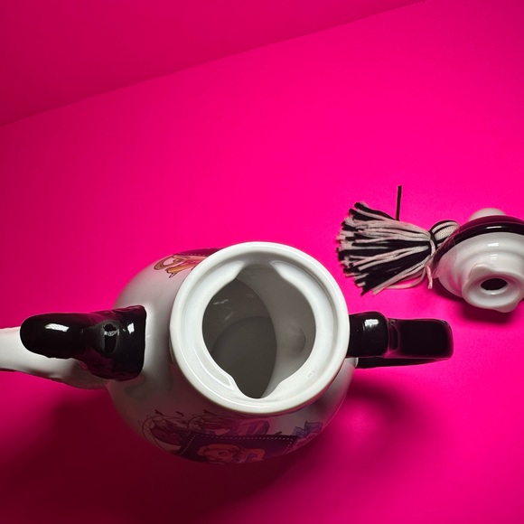 Disney Parks Original Triple Spout limited Edition Tea pot Alice in wonderland - Picture 7 of 7